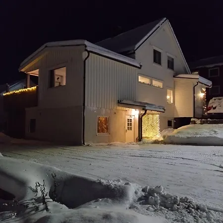 Arctic Retreat - Two Separate Bedroom Apartment Tromso Exterior photo