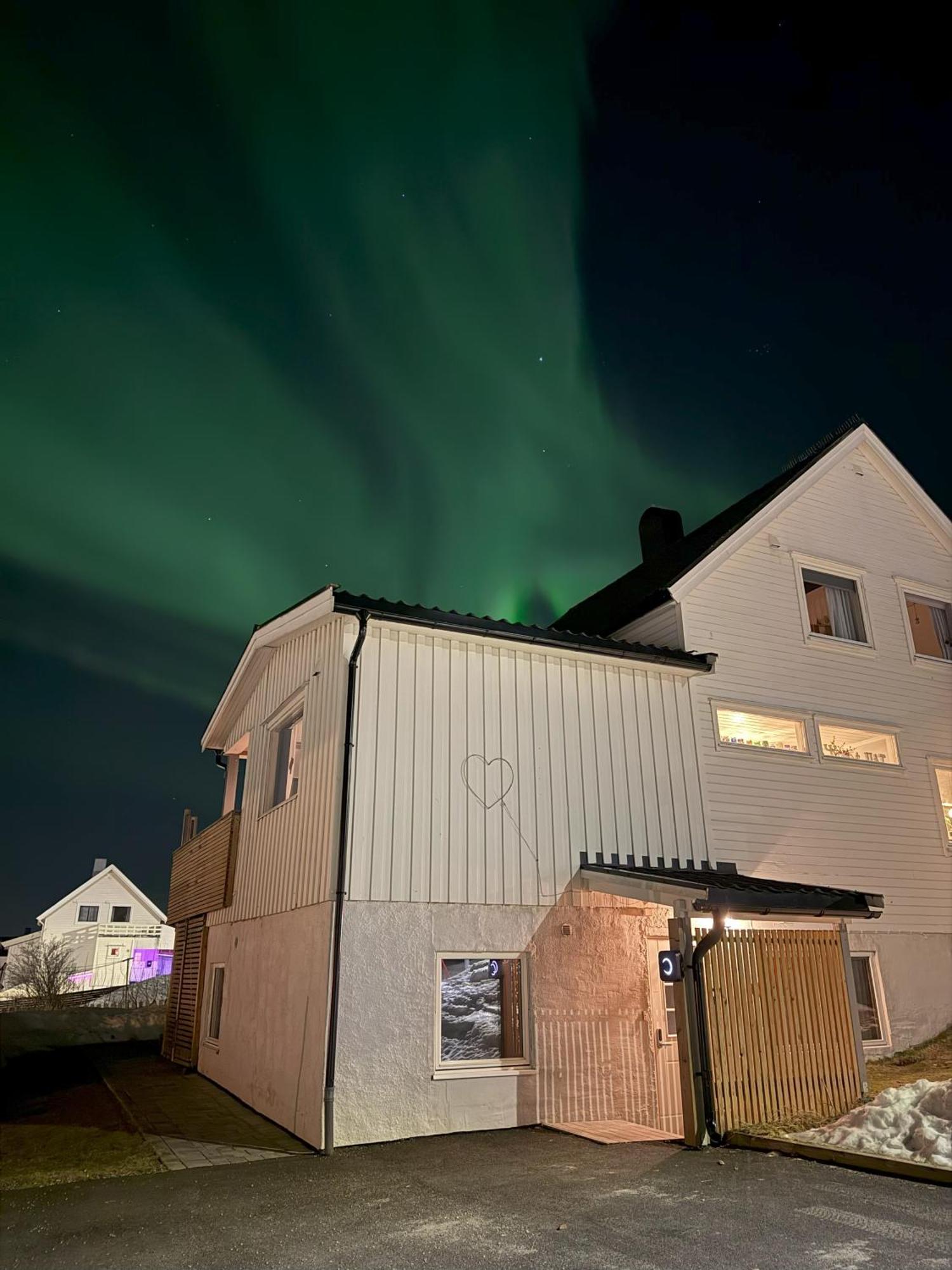 Arctic Retreat - Two Separate Bedroom *
